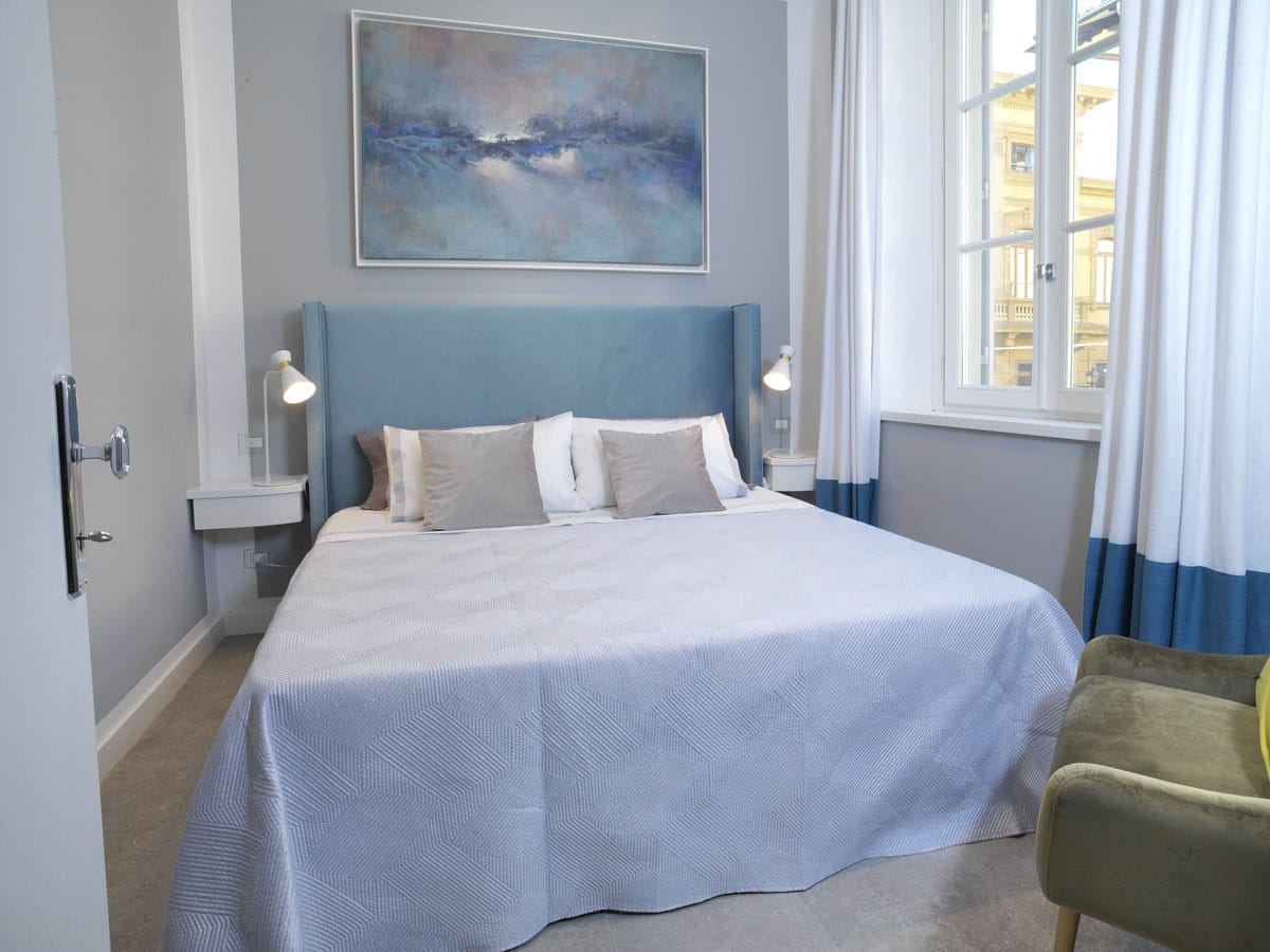 APT 102_15-01-19_2562